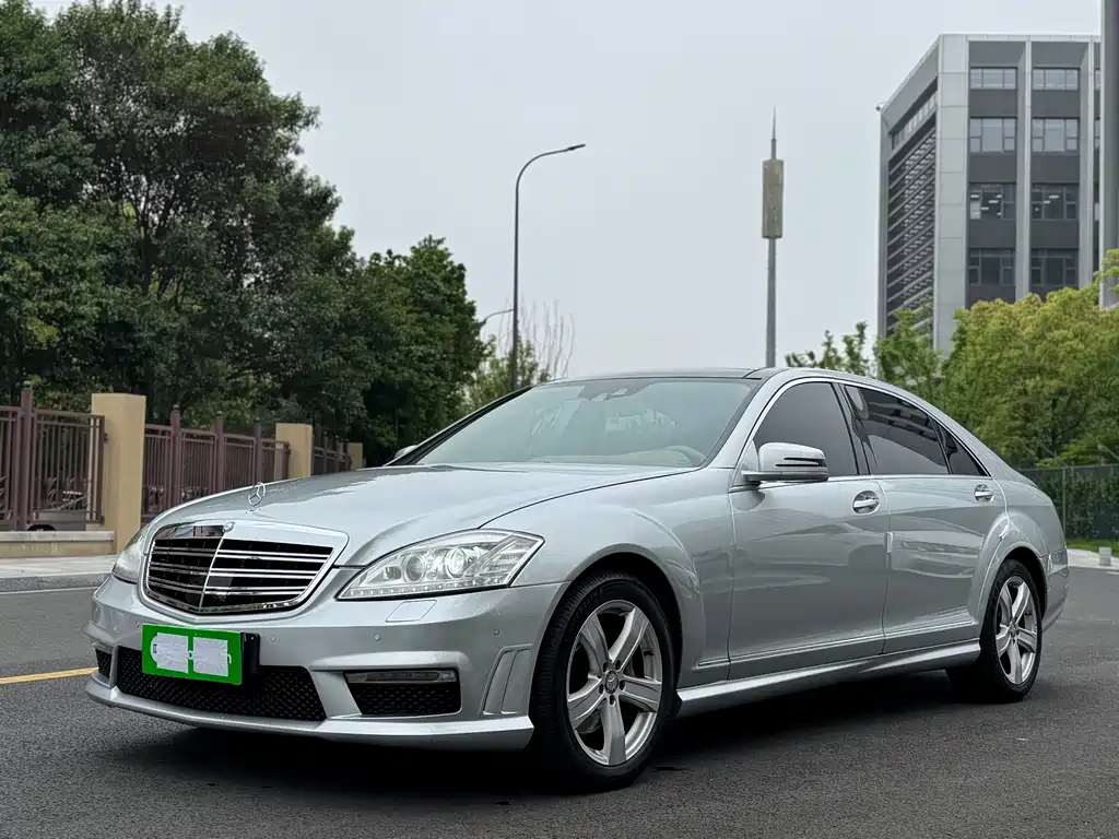 Mercedes-Benz S-Class 2009