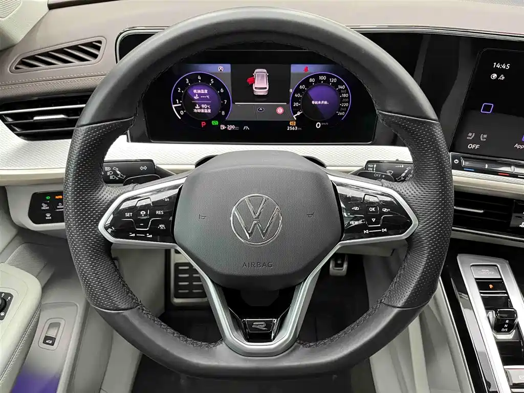 Volkswagen Tavendor 2023 380TSI R-Line