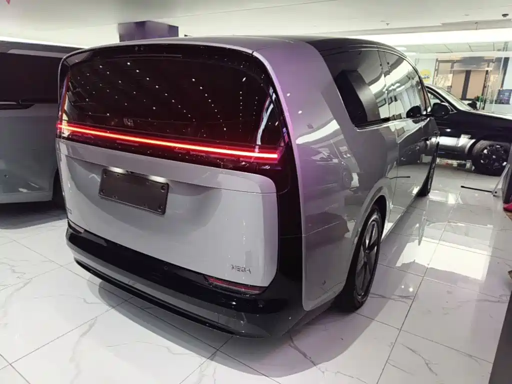 Li Auto Li MEGA — миниатюра 7