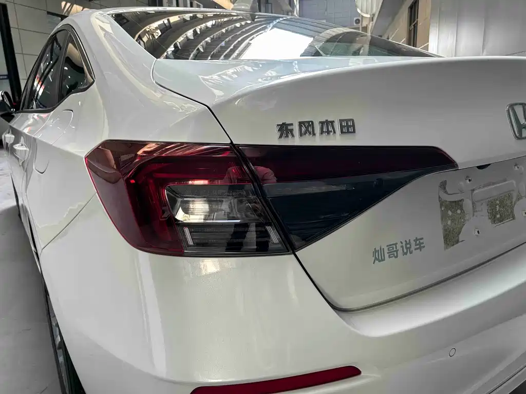 Honda Civic — миниатюра 4