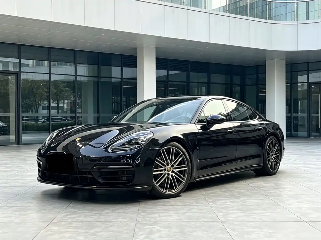 Porsche Panamera 2022