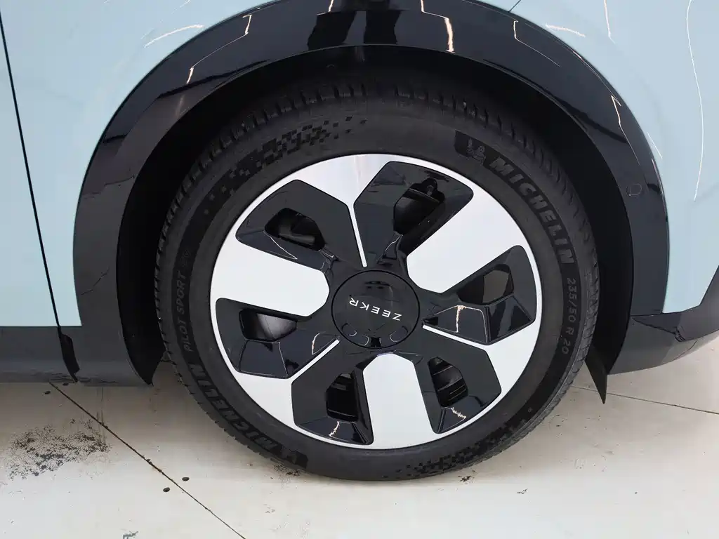 Zeekr Mix 2025 Smart Drive