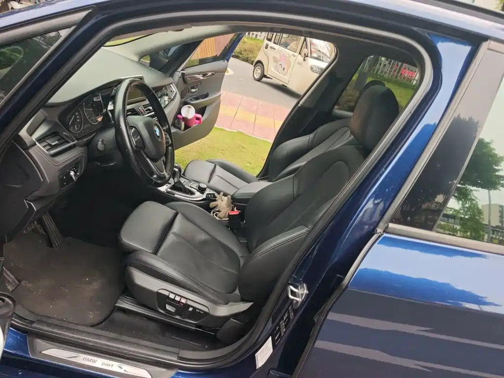 BMW 2 Series Active Tourer (Import) — миниатюра 8