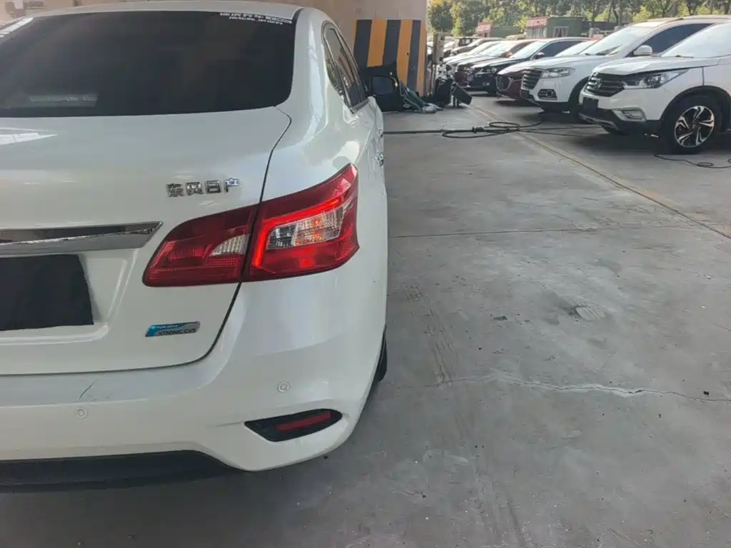 Nissan Sylphy — миниатюра 8