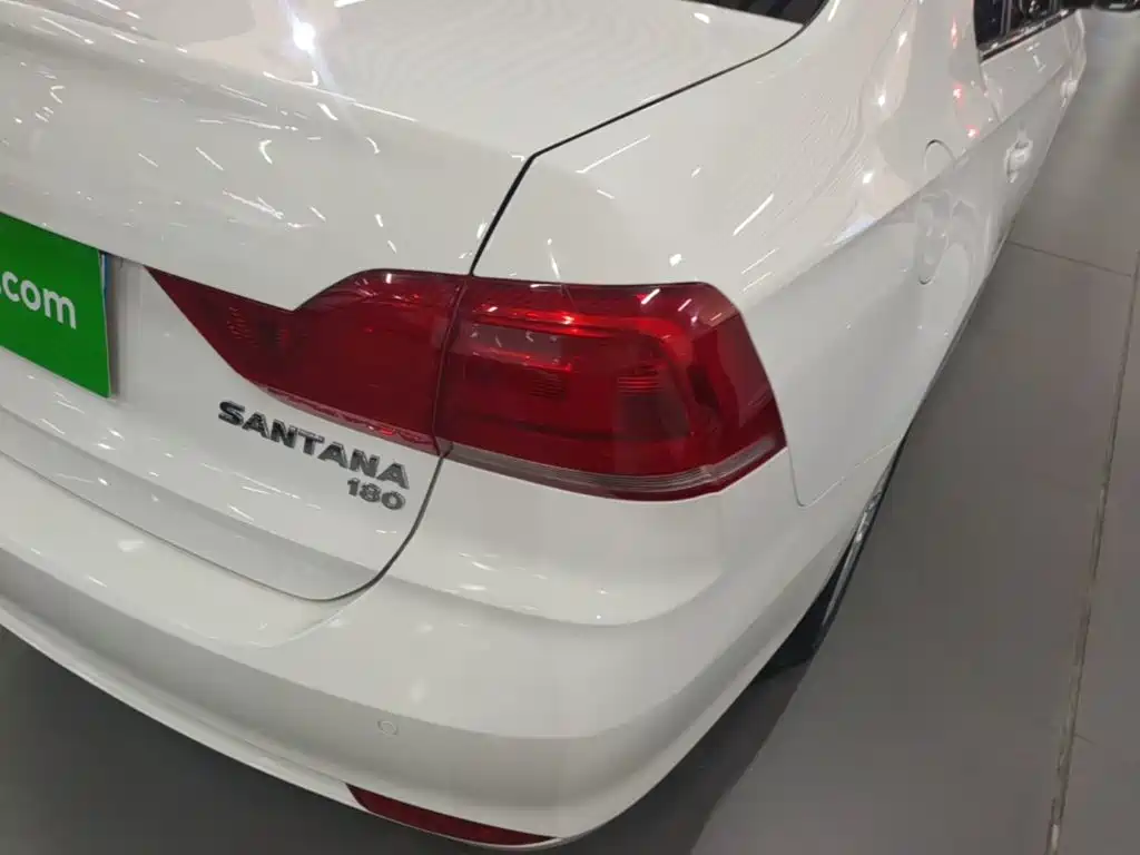 Volkswagen Santana — миниатюра 8