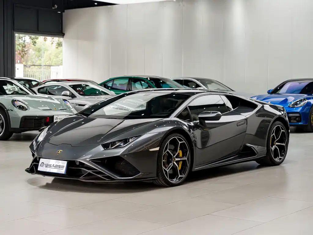 Lamborghini Huracán 2021