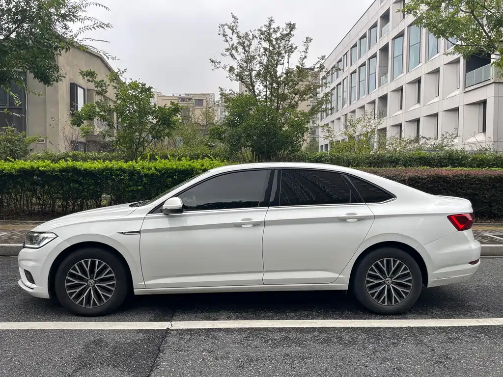 Volkswagen Sagitar — миниатюра 4