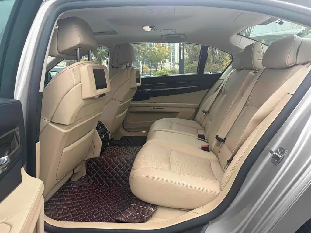 BMW 7 Series 7 2009 740Li Luxury
