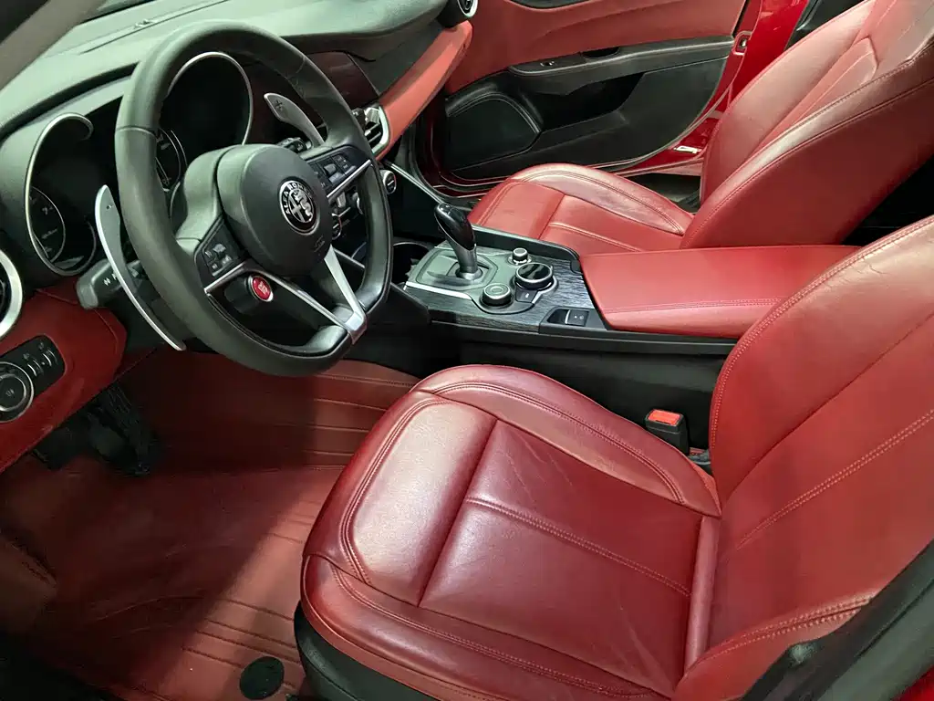 Alfa Romeo Giulia — миниатюра 6