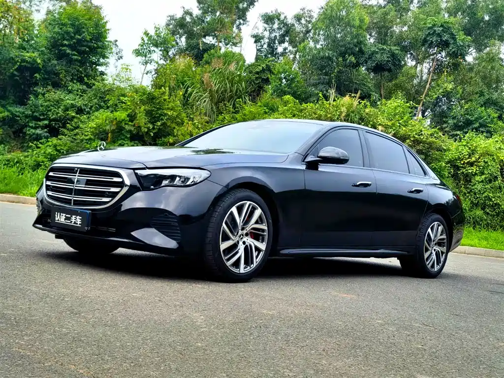 Mercedes-Benz E-Class 2024