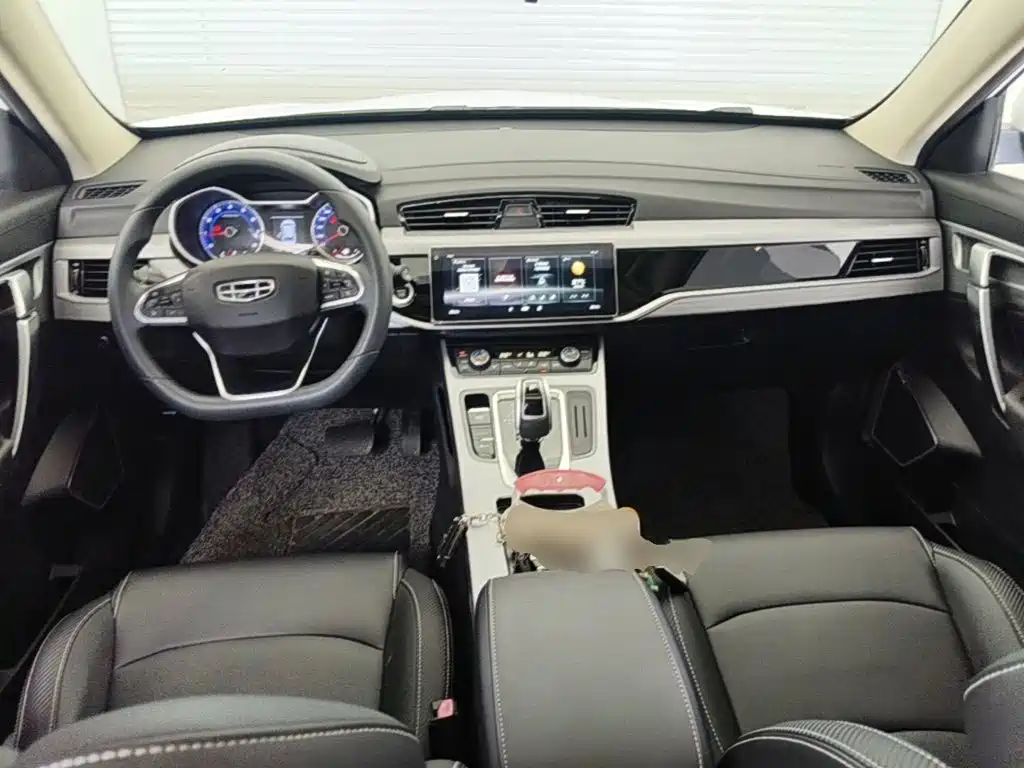 Geely Boyue — миниатюра 10