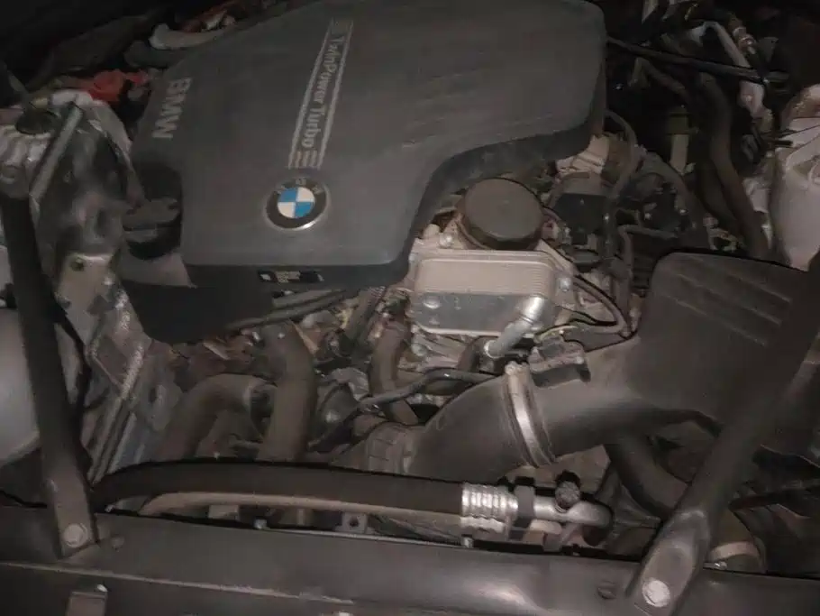 BMW 5 Series — миниатюра 10