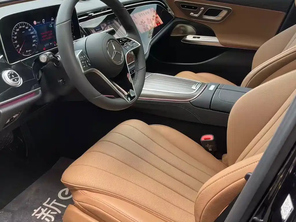 Mercedes-Benz E-Class — миниатюра 9