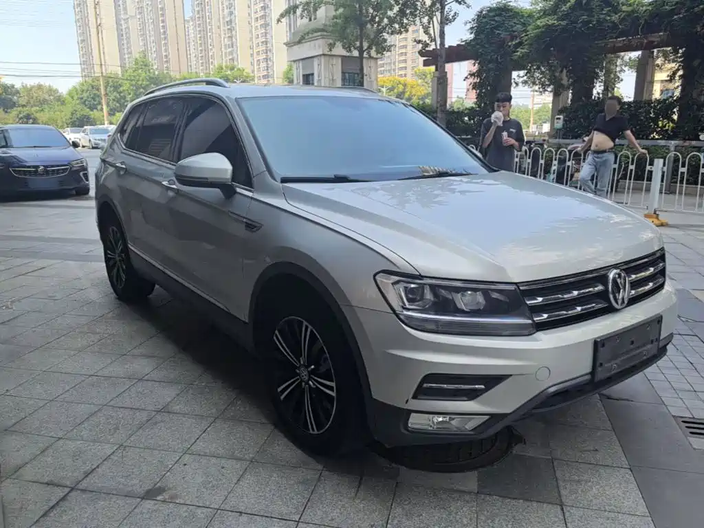 Volkswagen Tiguan L — миниатюра 4
