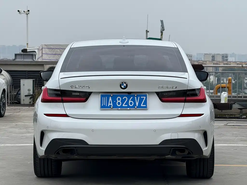 BMW 3 Series — миниатюра 4