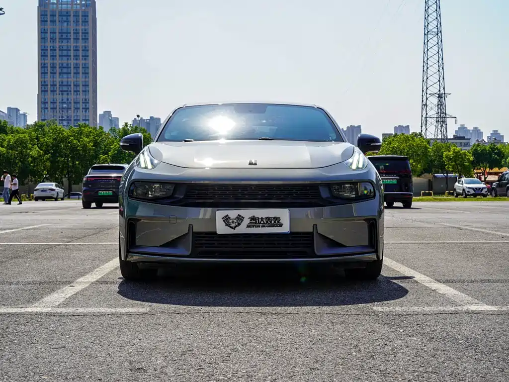 Lynk & Co 03 — миниатюра 2
