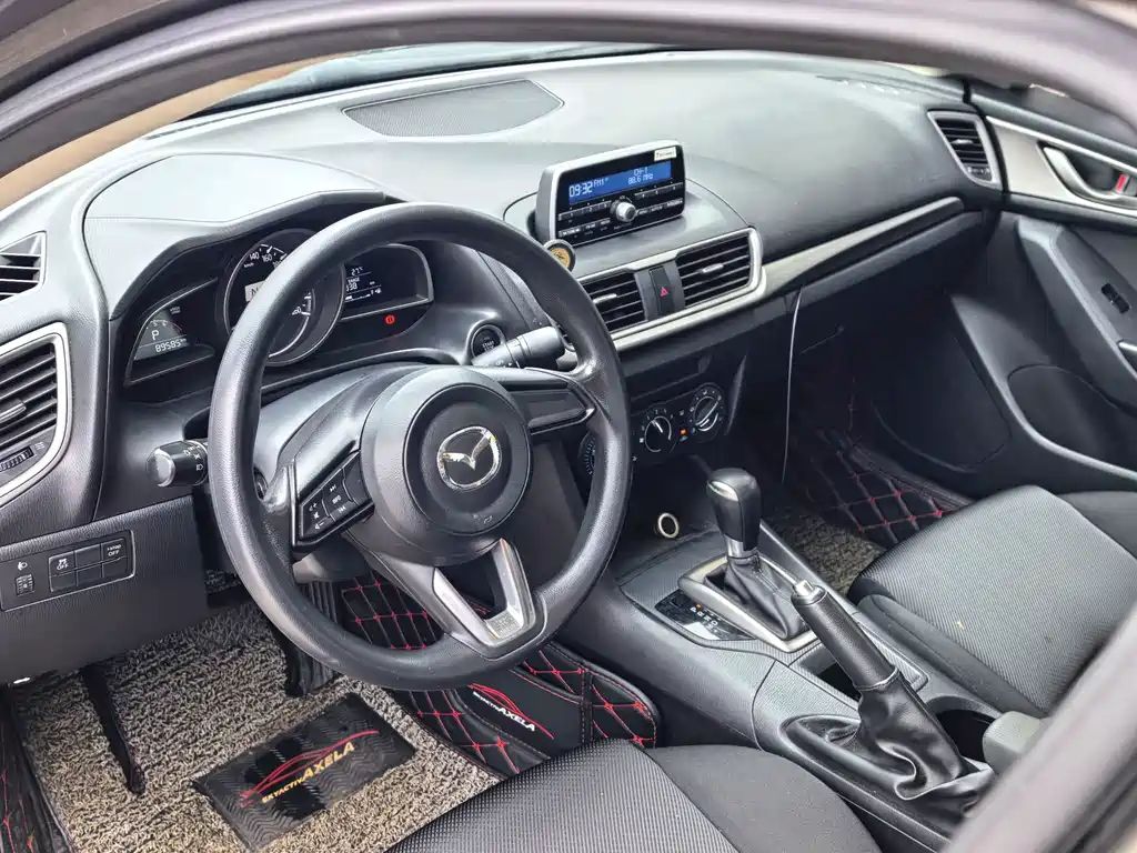 Mazda 3 Axela — миниатюра 13