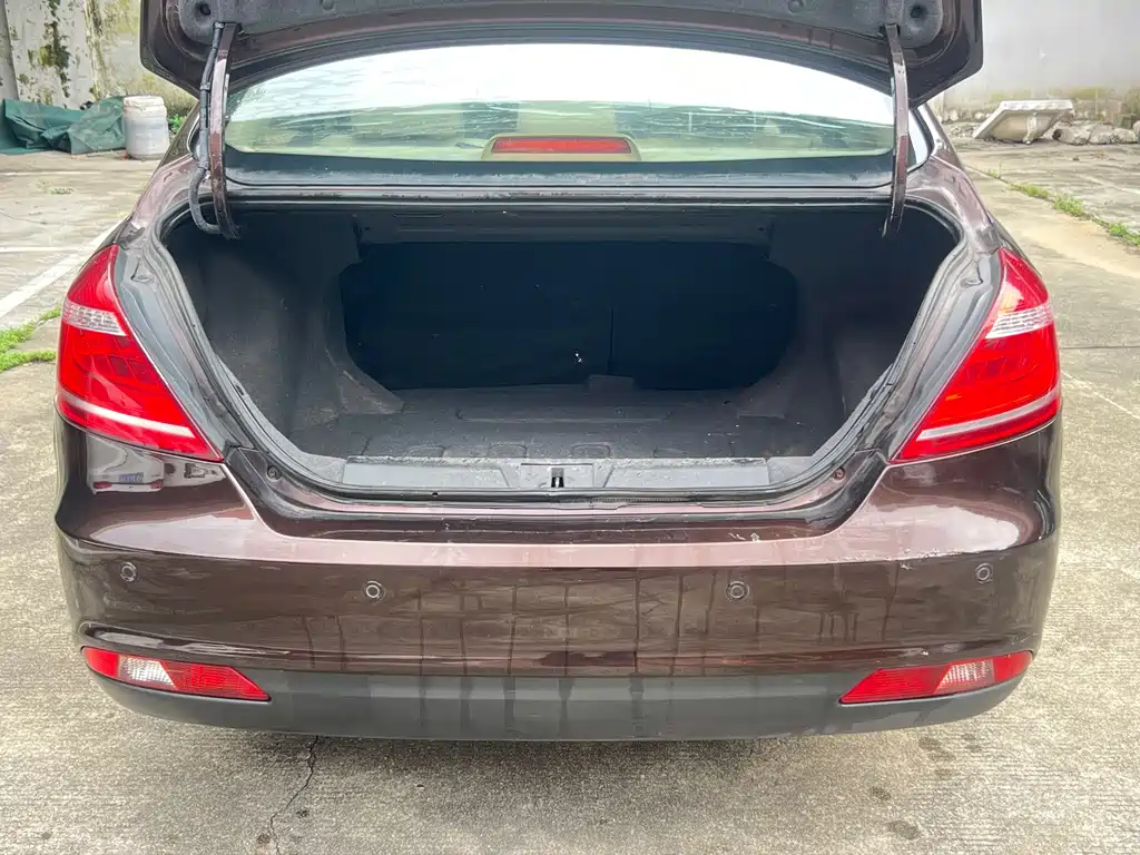 Geely Emgrand — миниатюра 10