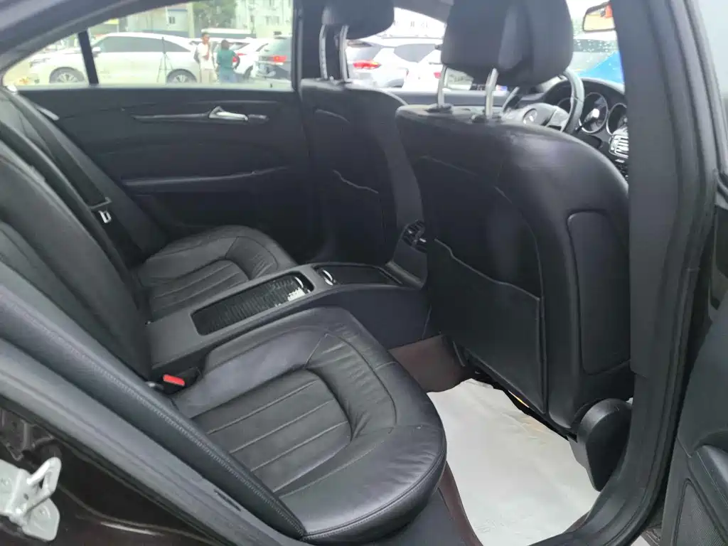 Mercedes-Benz CLS — миниатюра 16
