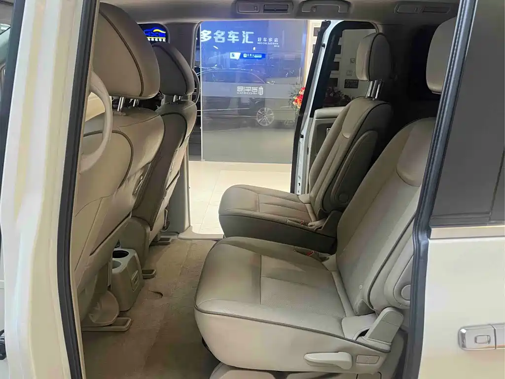 Nissan Quest — миниатюра 22