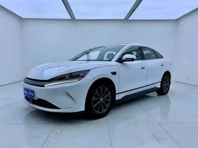 BYD QIN L 2025