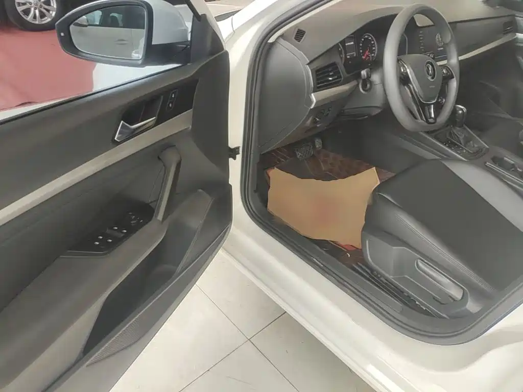 Volkswagen Lavida — миниатюра 16