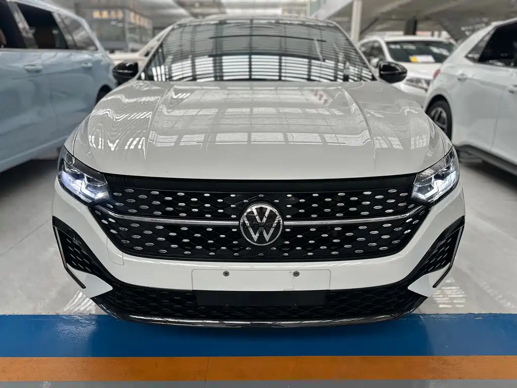 Volkswagen Lavida — миниатюра 2