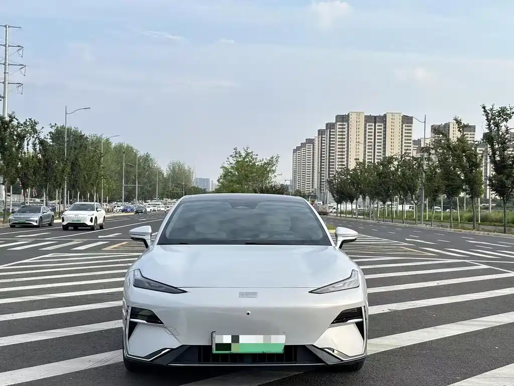 Geely Galaxy Galaxy E8 E8 2024 665km Smart Drive