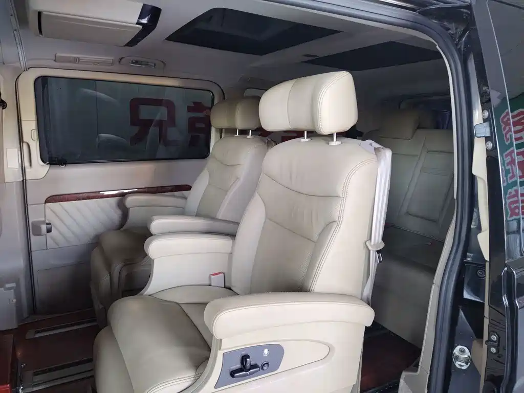 Mercedes-Benz Viano — миниатюра 5