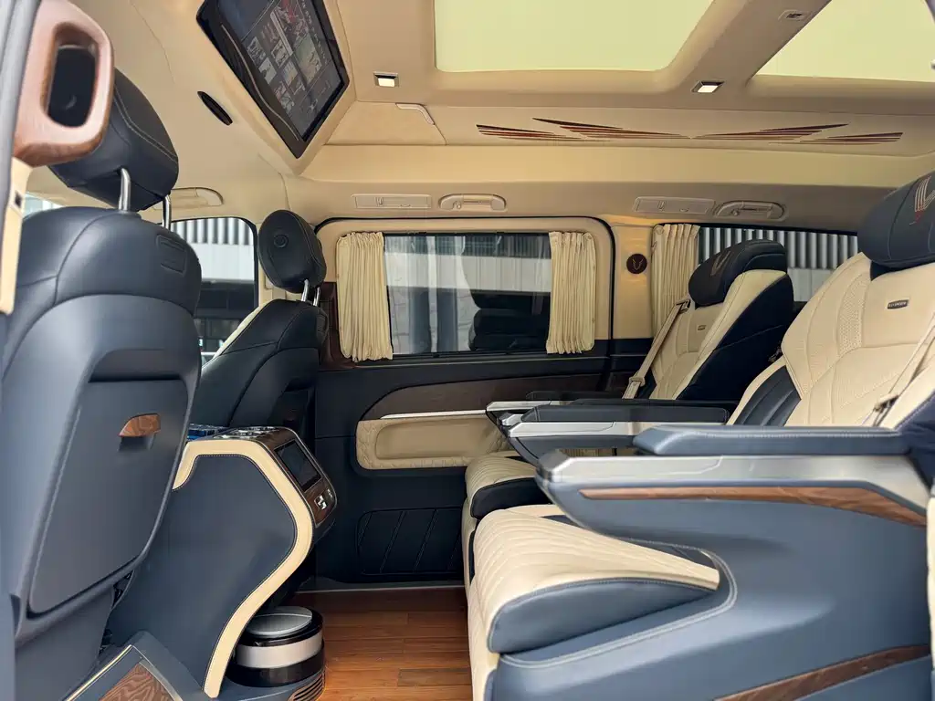 MERCEDES-BENZ V CLASS