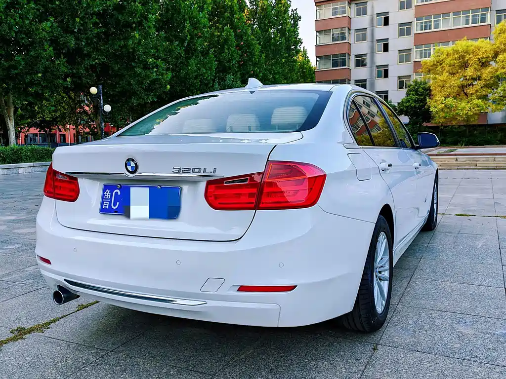 BMW 3 Series — миниатюра 12