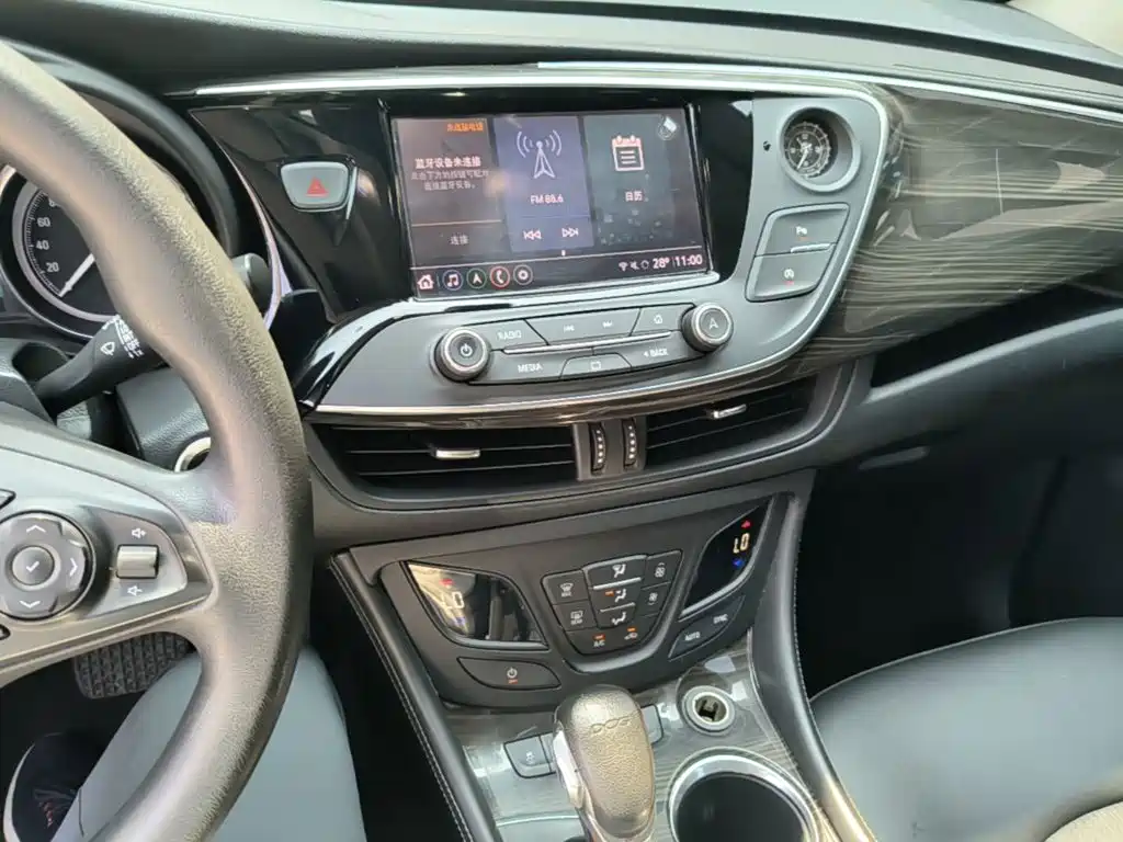 Buick Envision Plus — миниатюра 13