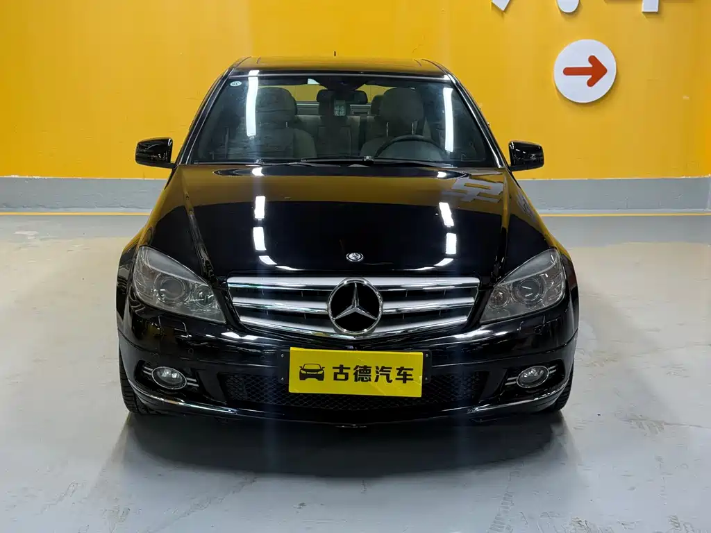 Mercedes-Benz C-Class — миниатюра 2