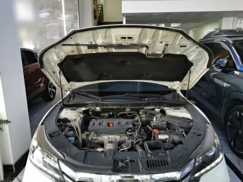 Honda Accord — миниатюра 20