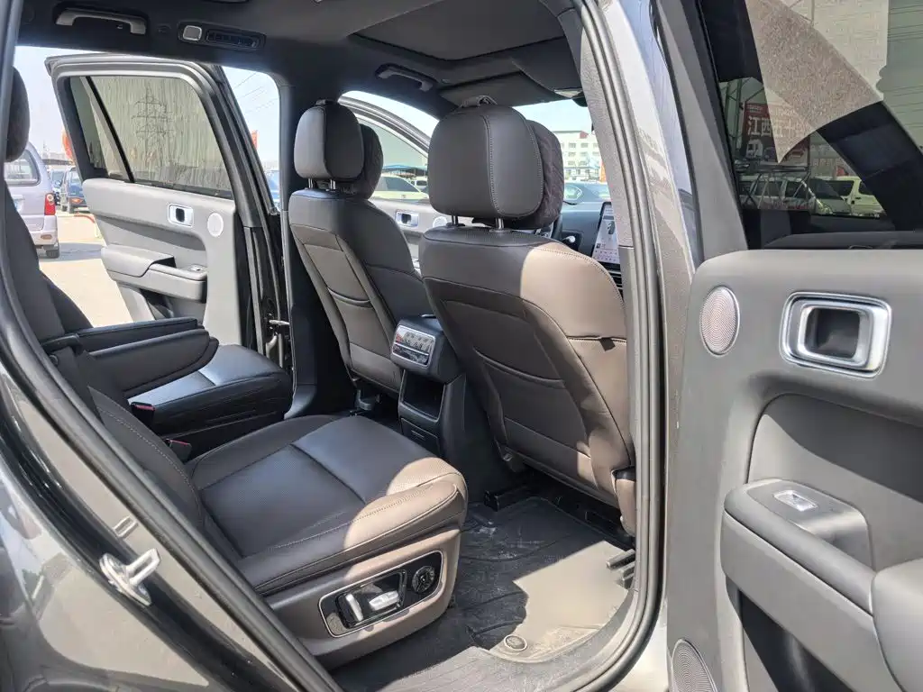 Li Auto L8 2023 Pro