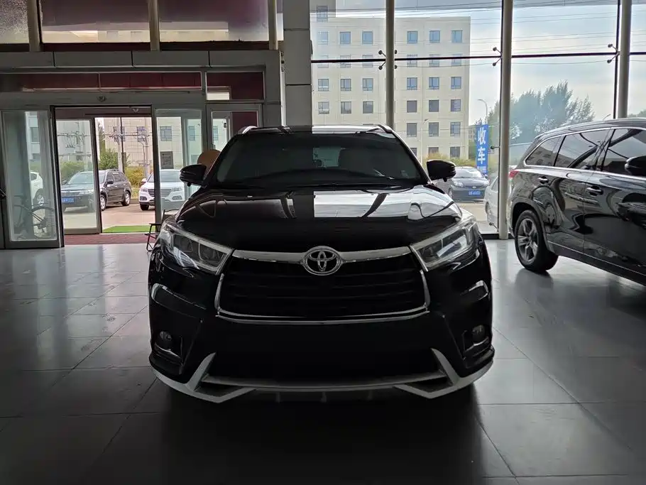 Toyota Highlander — миниатюра 2