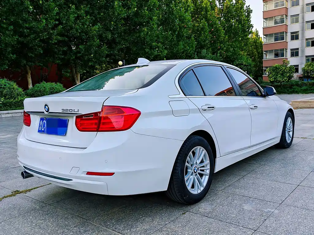 BMW 3 Series — миниатюра 15