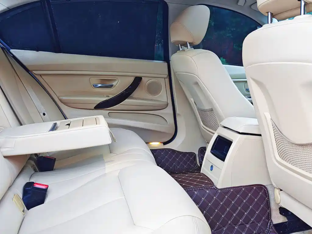 BMW 3 Series — миниатюра 23