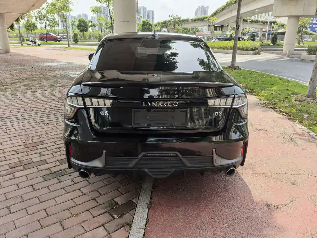 Lynk & Co 03 — миниатюра 8