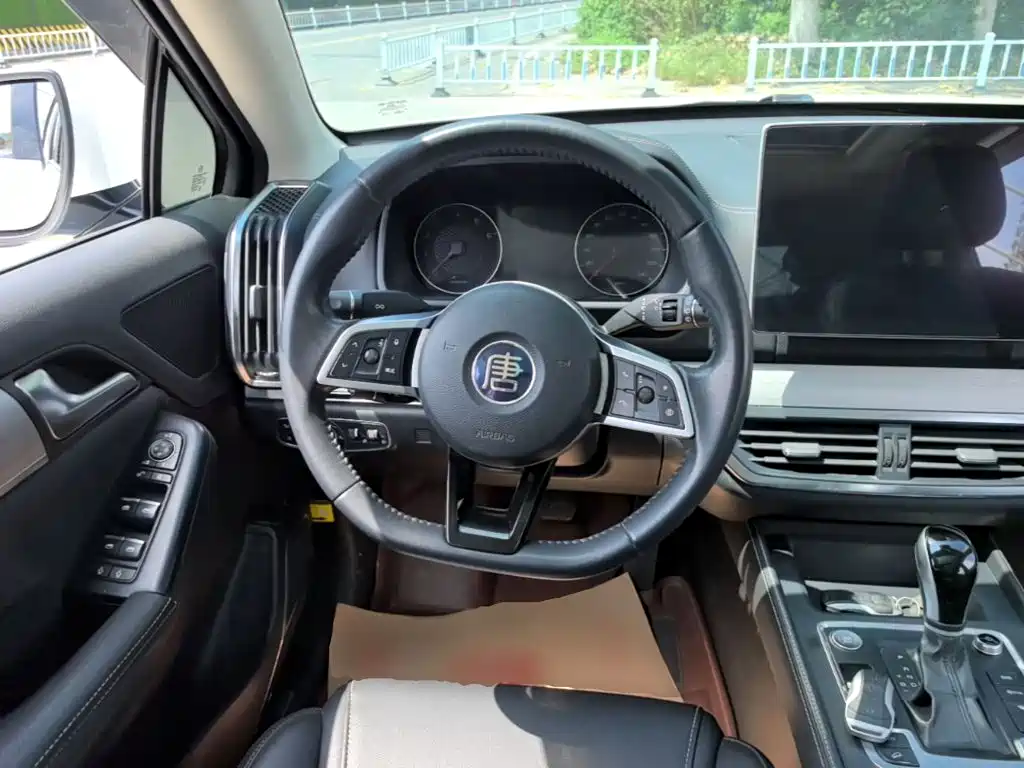 BYD Tang — миниатюра 11