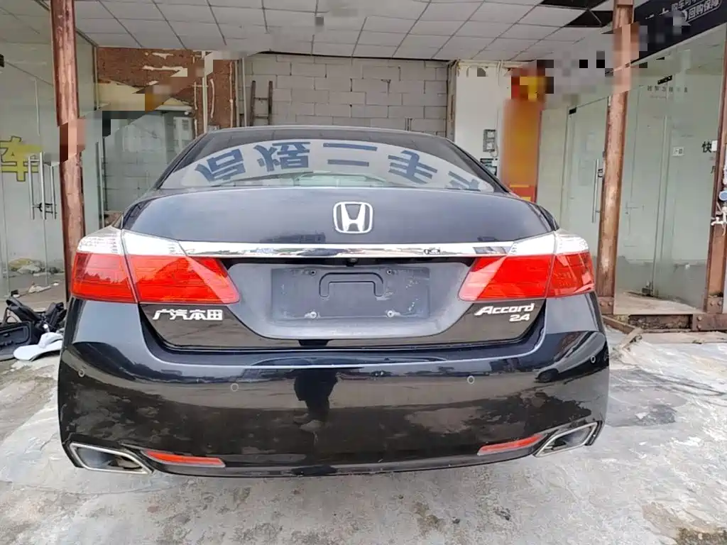 Honda Accord — миниатюра 6