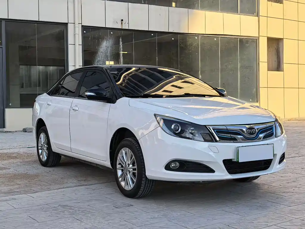 BYD e5 — миниатюра 3