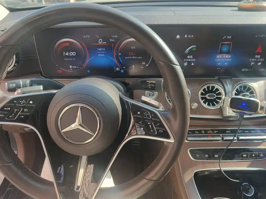 MERCEDES-BENZ E CLASS