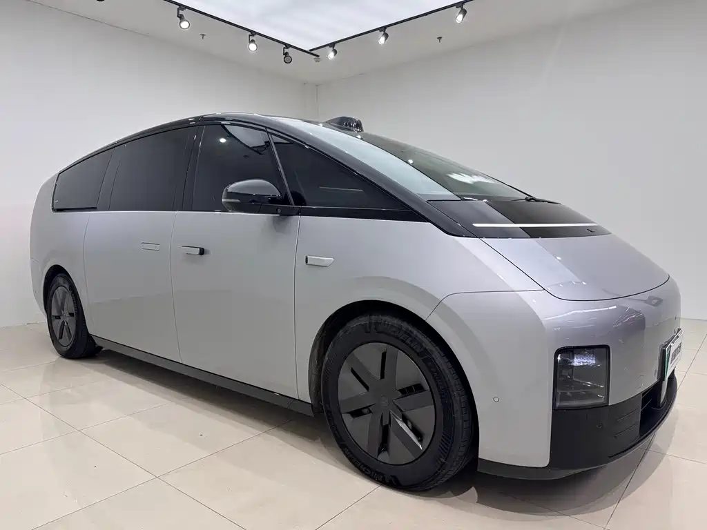 Li Auto MEGA 2024 Ultra