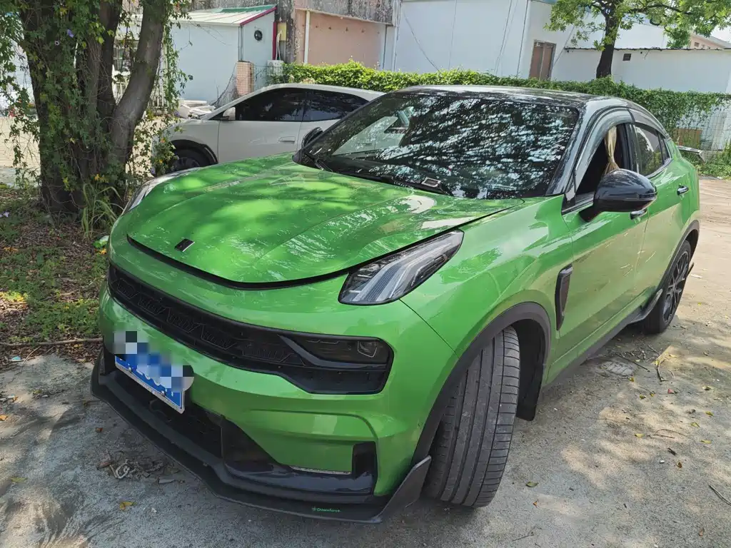 Lynk & Co 05