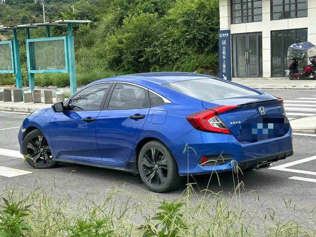 Honda Civic — миниатюра 2
