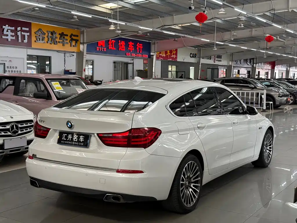 BMW 5 Series GT — миниатюра 17