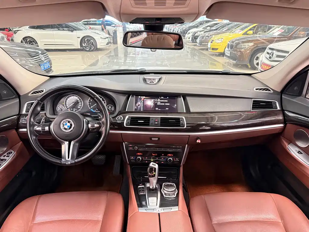 BMW 5 Series GT — миниатюра 5