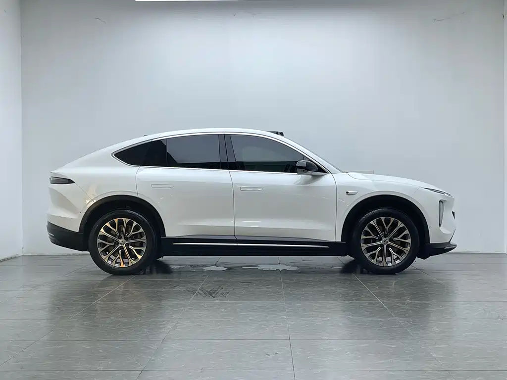 NIO EC6 2024 75kWh