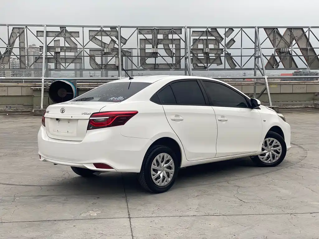 Toyota Vios — миниатюра 9